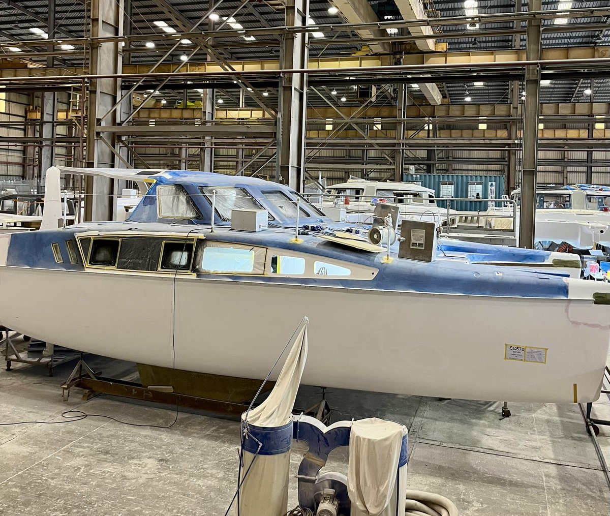 SaigonSarah's tweet photo. ❤️ 🇦🇺 expertise +🇻🇳 skills = high tech manufacturing! 🇦🇺 @CorsairMarine are building luxury yachts for the 🌏 right here in 🇻🇳. 🙏Richard and team for the tour of your terrific factory and #Auschamvn.org for building connections! @AusAmbVN https://t.co/Dlc1f28zGt