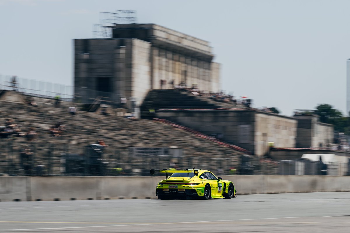manthey_racing's tweet photo. Some #trackfacts for our last #DTM day at the Norisring โก๏ธ The 2.3-kilometre track with four corners is Germany's only street circuit. Its narrow track limits and hard braking manoeuvres demand the utmost attention from the DTM drivers every second on the course https://t.co/JsuM7fGR6w