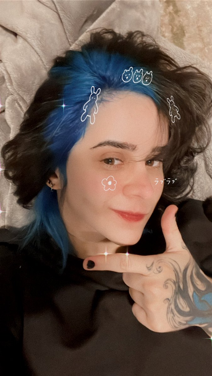 MoonKase's tweet photo. Uma sequência de fotos! A última eu mandei pra ela!!’ Beijinhos https://t.co/1X2npLudr1
