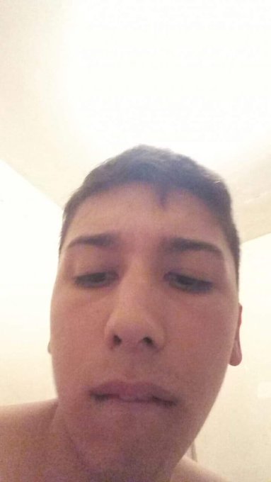 E banda, tal vez me anexe, me siento triste y solo, no tengo hijos, ni novia, tengo 23 a&ntilde;os y en dos