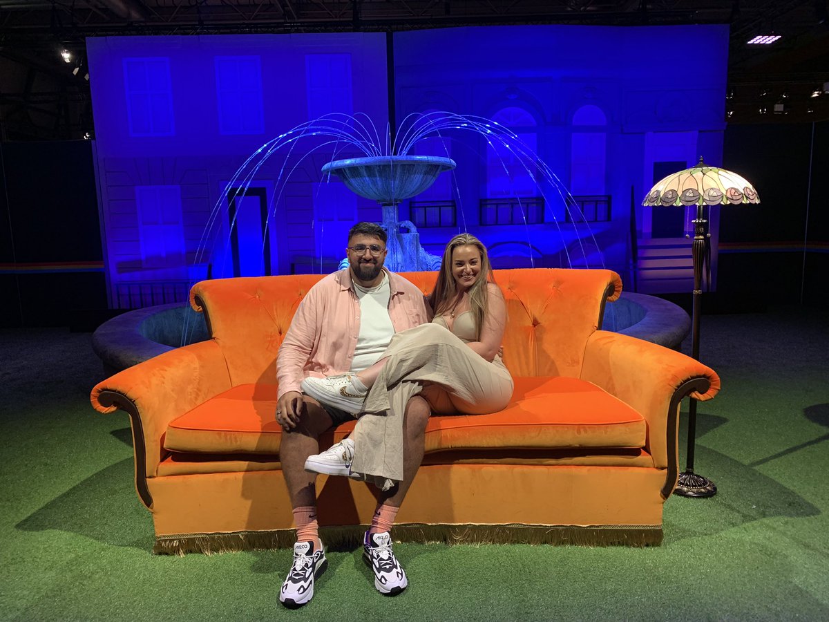 FlickLucy's tweet photo. The FRIENDS experience fell on my birthday and it was one of the best 🤍 27 feels calm and content 🦋 #nec #friends https://t.co/OM2iz29kV9