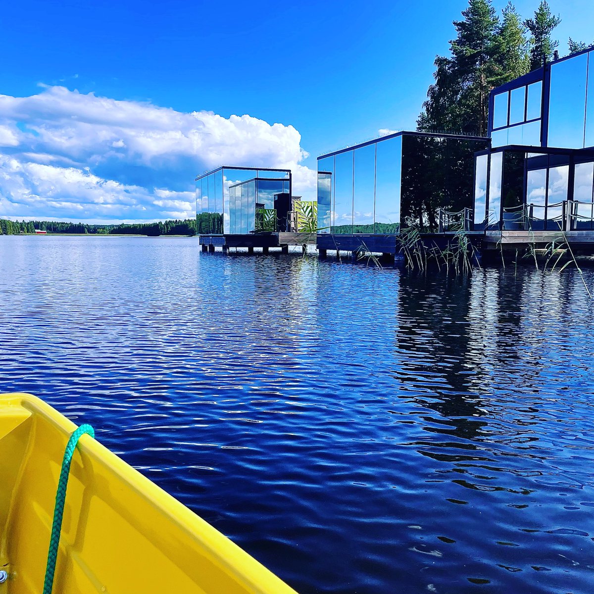 KESÄASUKKAIDEN 20 SUURINTA KUNTAA (ulkopaikkakuntalaiset) VUONNA 2021:

1. Mikkeli 10 541
2. Parainen 10 330
3. Lohja 9 965
4. Hämeenlinna 7 780
5. Kuusamo 7 644
6. Raasepori 6 977
7. Savonlinna 6 943
8. Mäntyharju 6 519
9. Salo 6 423
10. Kemiönsaari 5 889
11. Kouvola 5 752
12.