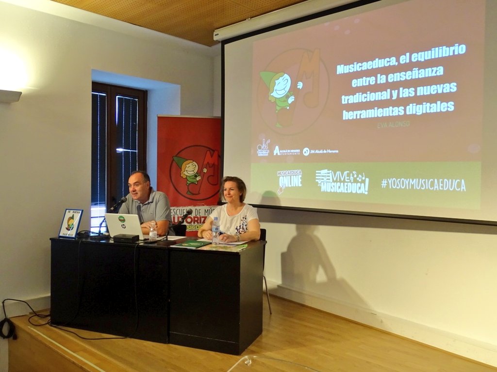 AytoAlcalaH's tweet photo. EDUCACIÓN |
🎶 #AlcalaDeHenares con el "XI Congreso de Escuelas Musicaeduca". 

🎼 La Concejala de 𝗘𝗱𝘂𝗰𝗮𝗰𝗶𝗼́𝗻, Dolores López, ha asistido a este Congreso donde se han presentado diversas ponencias que ponen de relieve la importancia de la educación musical desde edades tempranas.

🤝 "Alcalá con la música" 🎵 @Musicaeduca