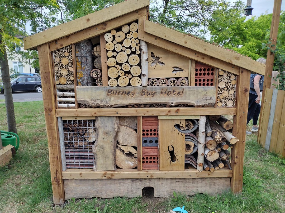 Wonderful community celebration, wildlife and residents benefitting from living together. Many thanks to everyone who is making this possible, local families, Bug hotel designer and builder,Tom,  and as always, amazing Elliot
<a href="/RBKingston/">Kingston Council</a> 
<a href="/TomHooker1/">Tom Hooker</a>