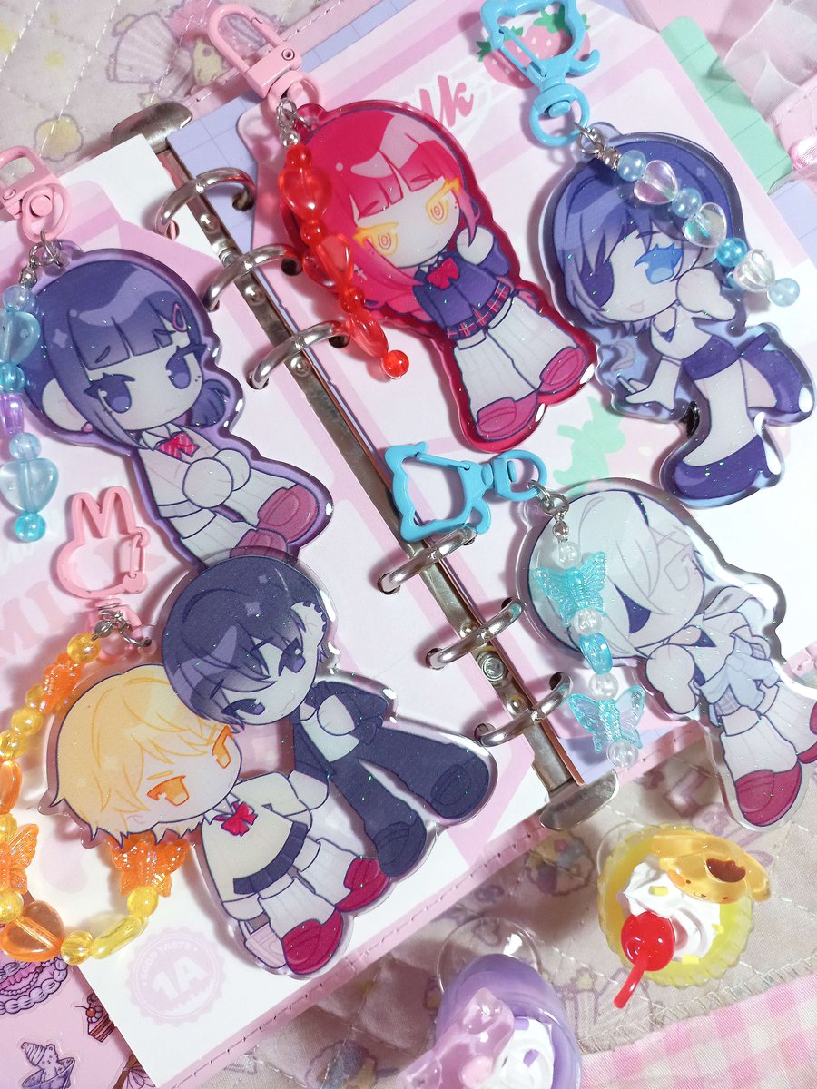 「[ RTs  ] csm keychains back in stock on 」|𝙖𝙧𝙞𝙨𝙖 🐱🍒 cf16 G27-28のイラスト
