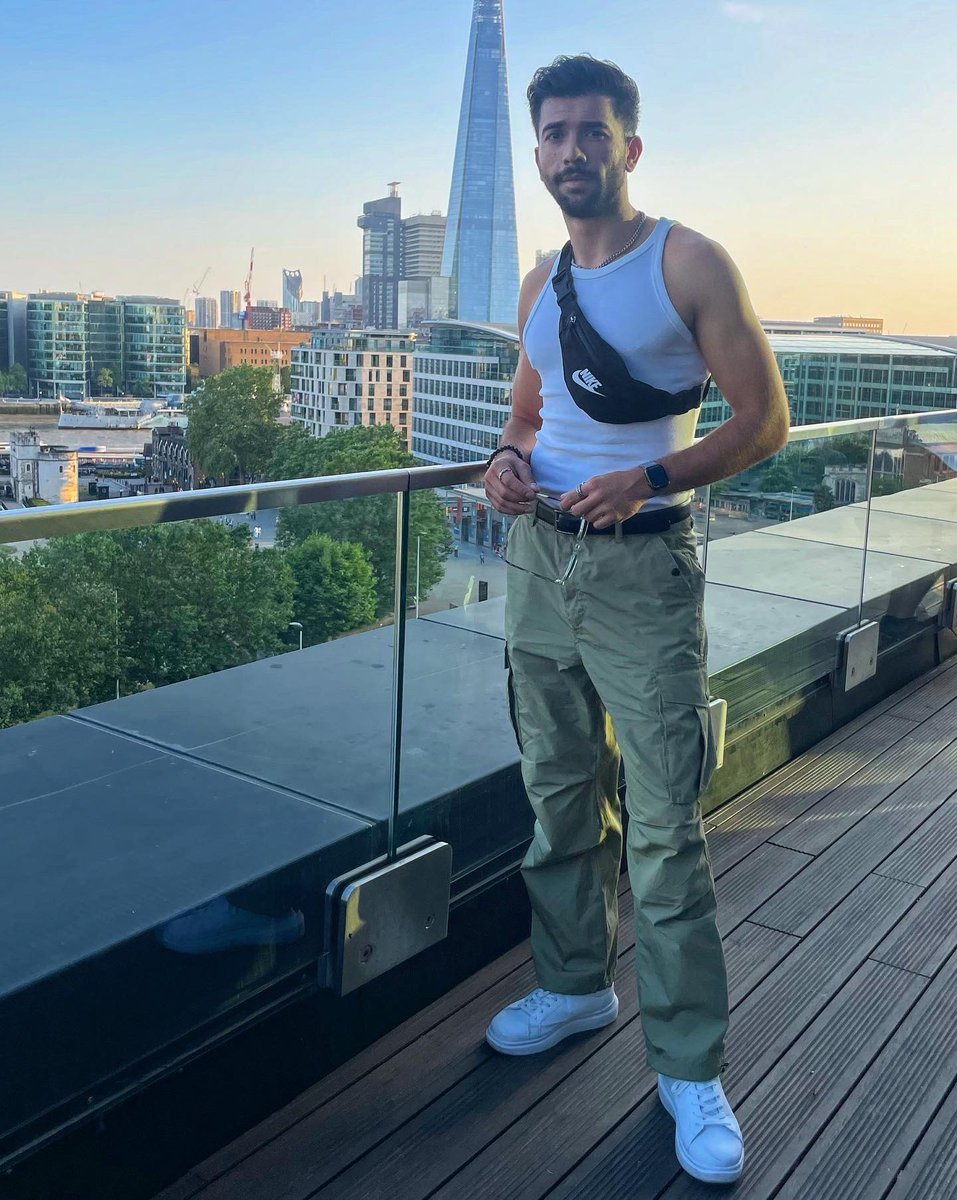 Vitor Moreira - I Kissed A Boy tweet media