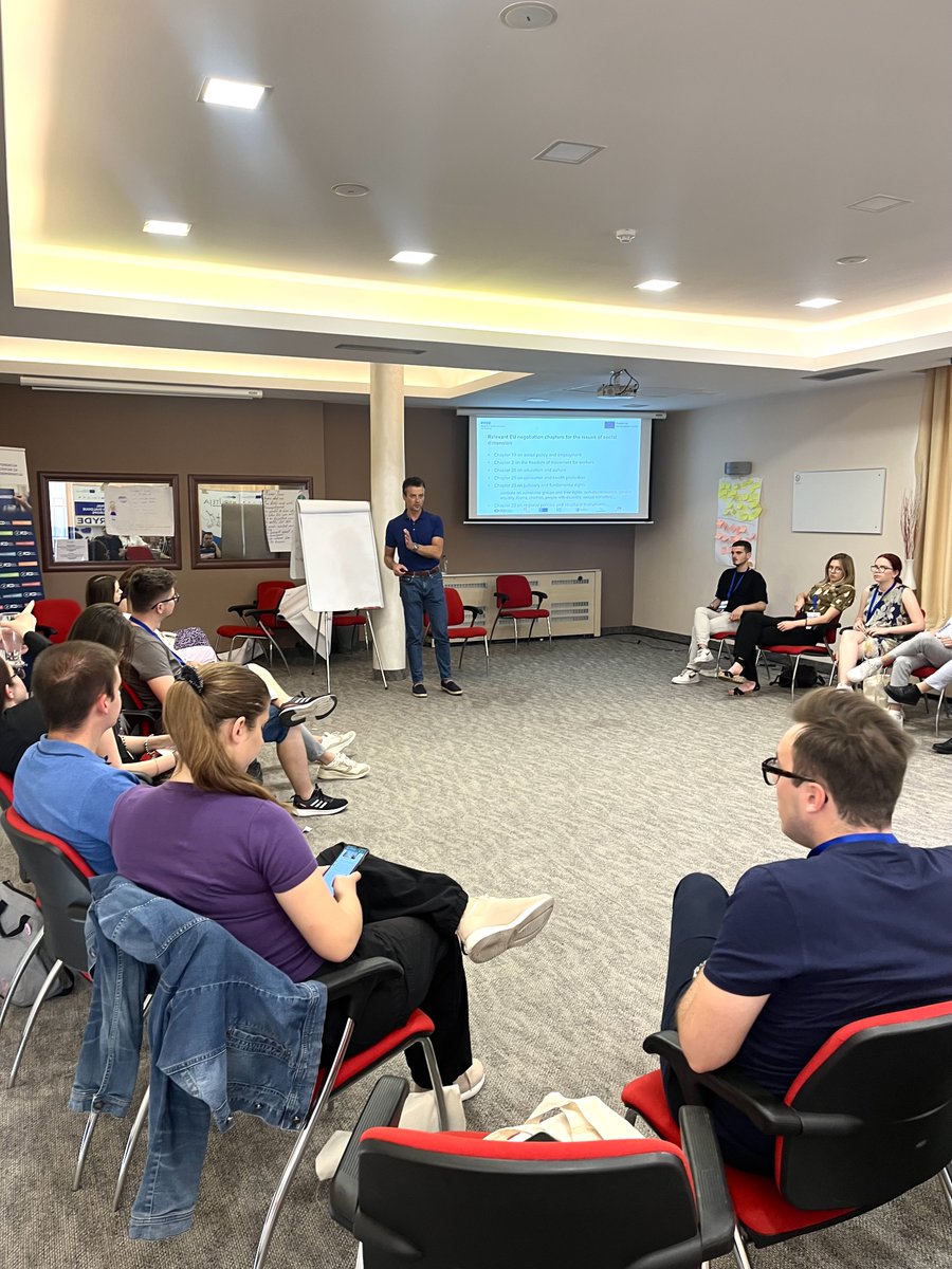 CentarOnline's tweet photo. 🇪🇺👨🏫 The POLITEIA participants learned on how the #EU contributes to the quality of life of the #WesternBalkan citizens #EUintegrations #Youth #RegionalSchool #Politeia2023 https://t.co/S4IKTktJYp