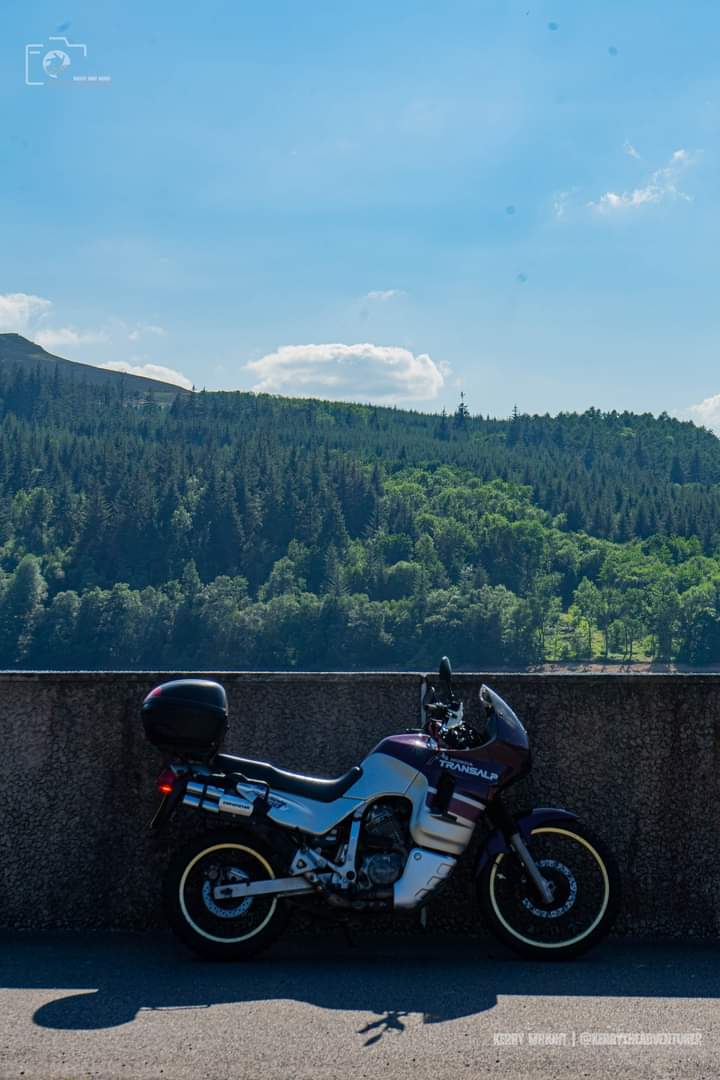 KerryAdventurer's tweet photo. Adventure from firday
https://t.co/fgjXpA4Evk
Support me 
https://t.co/GcZVFMpqNO

-------------------------------
#womenriders 
#motorcycle
#motorbikes 
#soloadventures
#solorider 
#adventurerider
 #adventuremotorcycle 
#womenadvriders
 #bikergirl 
#bikeruk 
#bikerworld https://t.co/t4tK81BQXY