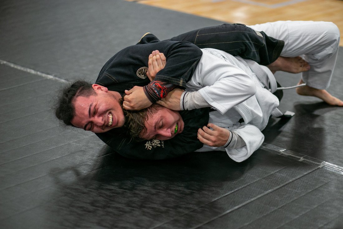 herbstatenjr's tweet photo. Capturing all the action at grappling games #JiuJitsu #jiujitsulife https://t.co/rcWqgzbiTO