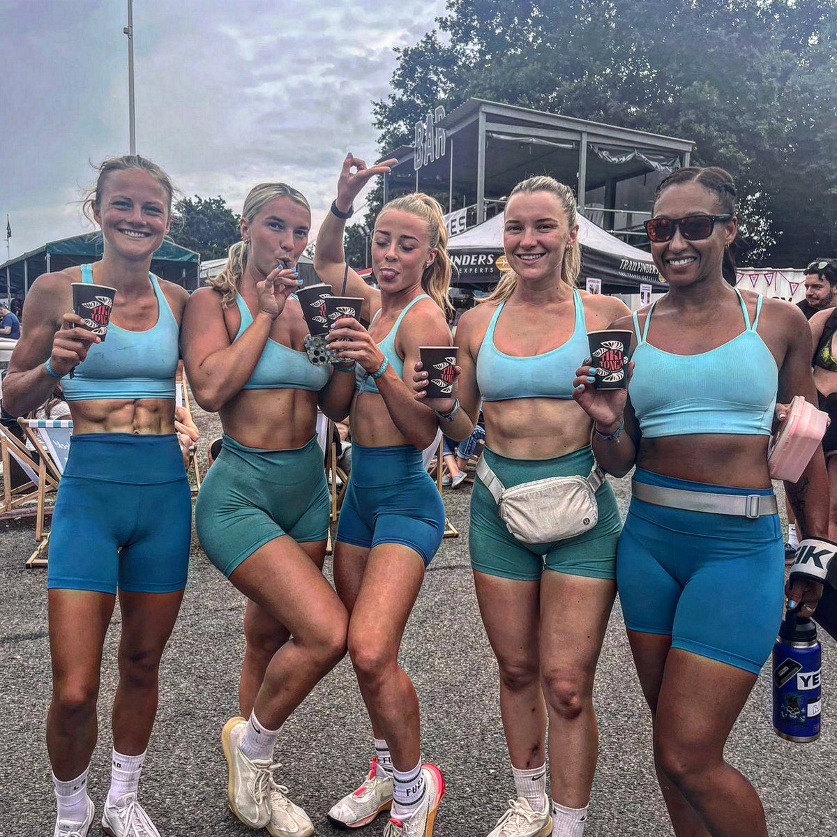 tikitongacoffee's tweet photo. 📸 Day 2 is always better than Day 1!

Live from the athlete village Turf Games London ‘23!

Coffee for sport &amp; exercise lovers 🏋️‍♀️⛽️

#turfgames #tikitonga #tikitongacoffee #sportscoffee #athletefuel #caffeineaddict https://t.co/OuSRpD6qsC