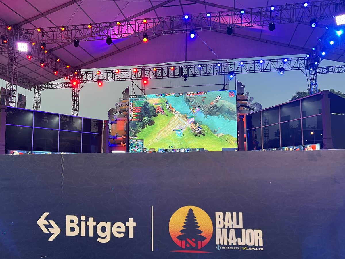 yimahk's tweet photo. 激战正酣! #Dota2 #GGVSLIQUID
谁能赢下决赛! @Bitget_zh 在巴厘岛带你现场看dota2 #balimajor #bitget https://t.co/elMvDYQP0d