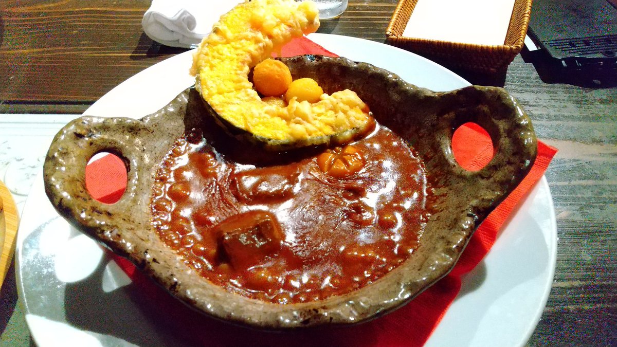 nattoucrepe's tweet photo. Lansenさんにてのランチ。
私はビーフシチューで、家族はトマトの冷製パスタ、カルボナーラ。
パンを合わせたが、ビーフシチューのあの味だと、ごはんがよかったな。
#津市 #ランチ #Lansen #ビーフシチュー #パスタ https://t.co/XL27HtVBKF