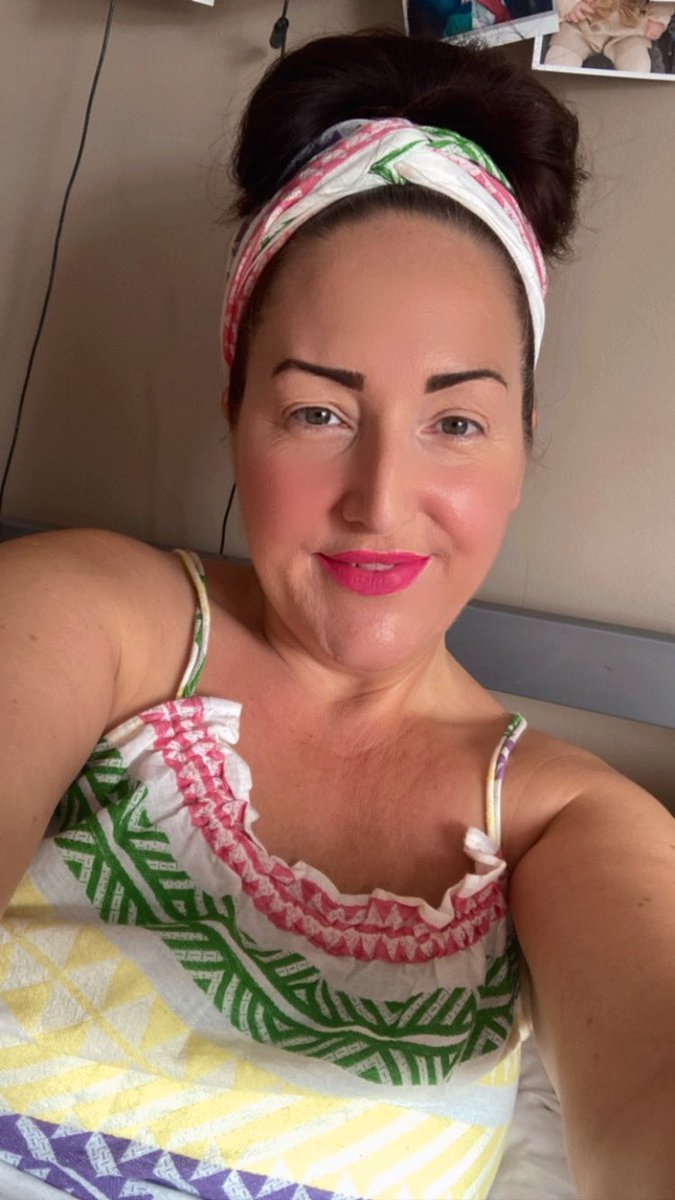 LucyGreenwell6's tweet image. Petition for all dresses to come with a matching hairband #fandf #vinted