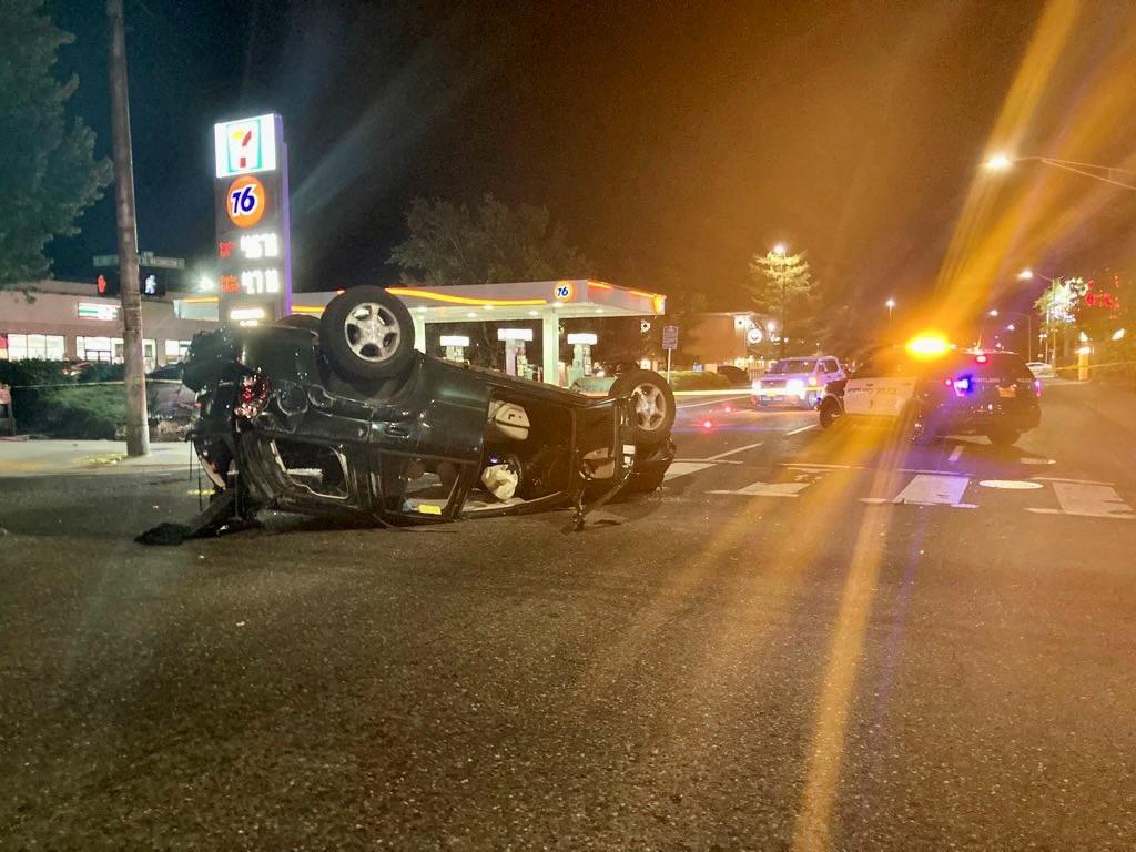 Press Release: Traffic #ALERT: One Person Shot, Another Killed in Crash in the Mill Park Neighborhood (Photo) 
Link: portlandoregon.gov/police/news/re…
