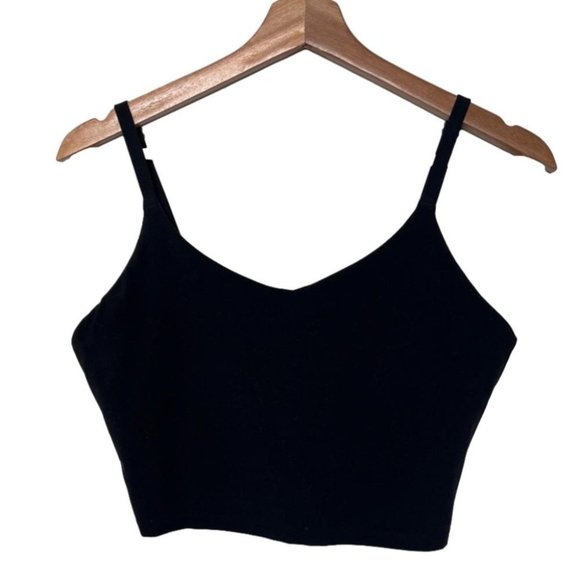 NorthernThrift2's tweet photo. So good I had to share! Check out all the items I'm loving on @Poshmarkapp #poshmark #fashion #style #shopmycloset #athleta: https://t.co/Avjcr5nJ4o https://t.co/Z8DUQXeXp3