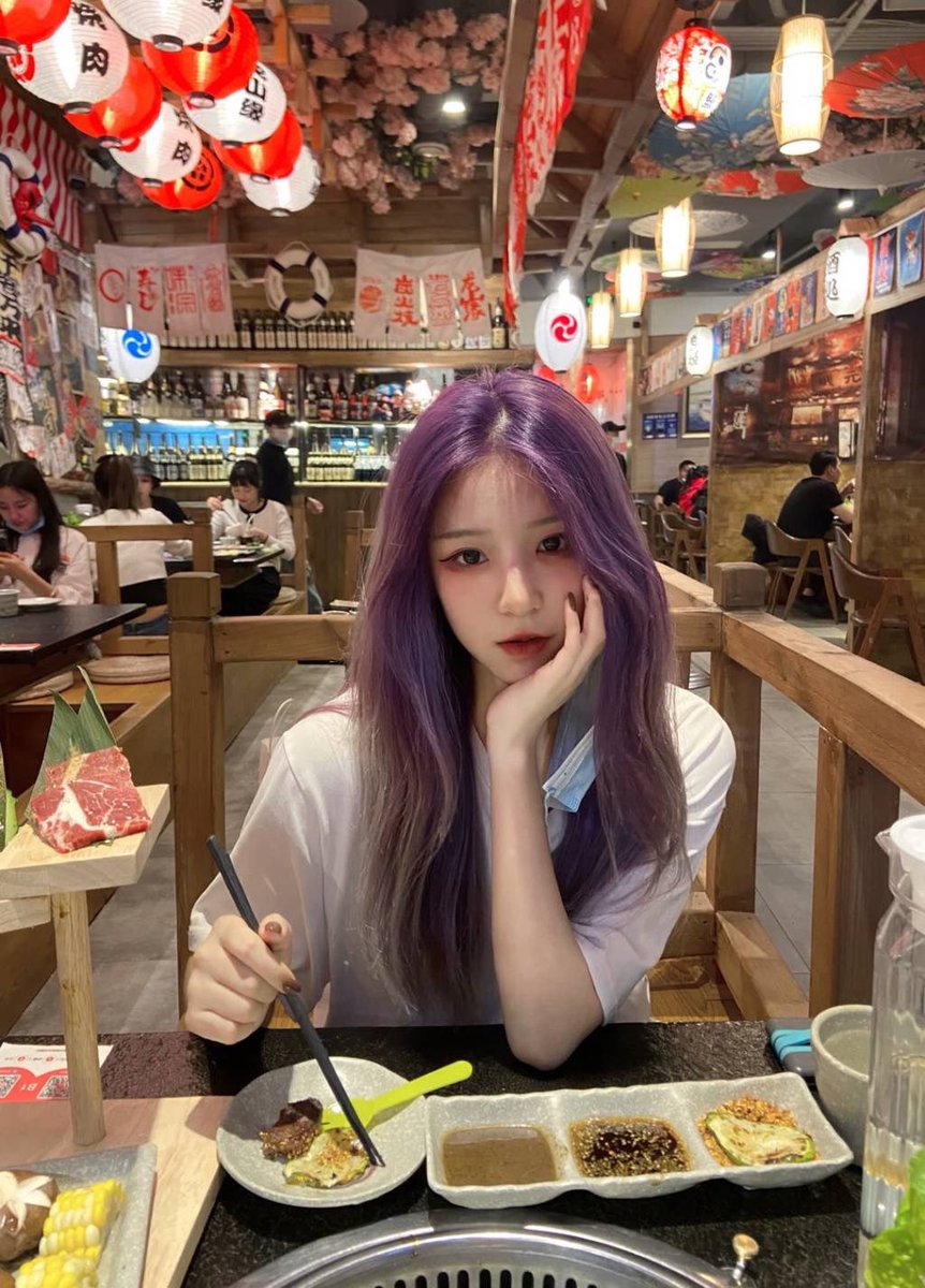 chris (@ailoveer) on Twitter photo 