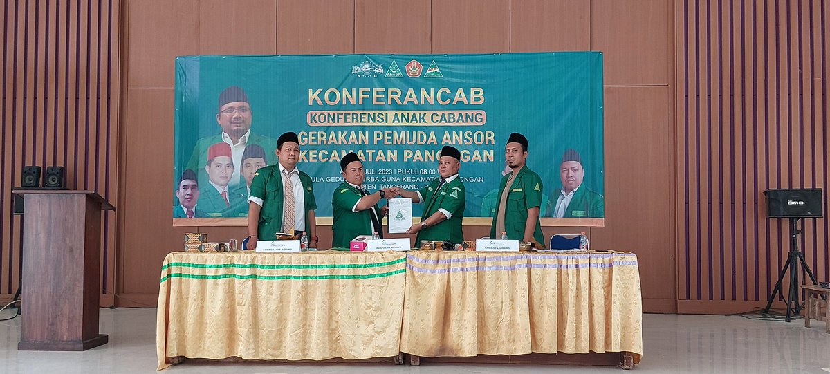 ansorpanongan's tweet photo. Penyampaian & Penyerahan LAPORAN PERTANGGUNGJAWABAN periode 2020-2023.
Alhamdulillah . Seluruh Pimpinan Ranting menyatakan MENERIMA . Tok
#pemimpinprogresif
#organisasikondusif
#AnsorPanonganKeren
@Official_Ansor
@eman78328 https://t.co/6YZgS3MCH5