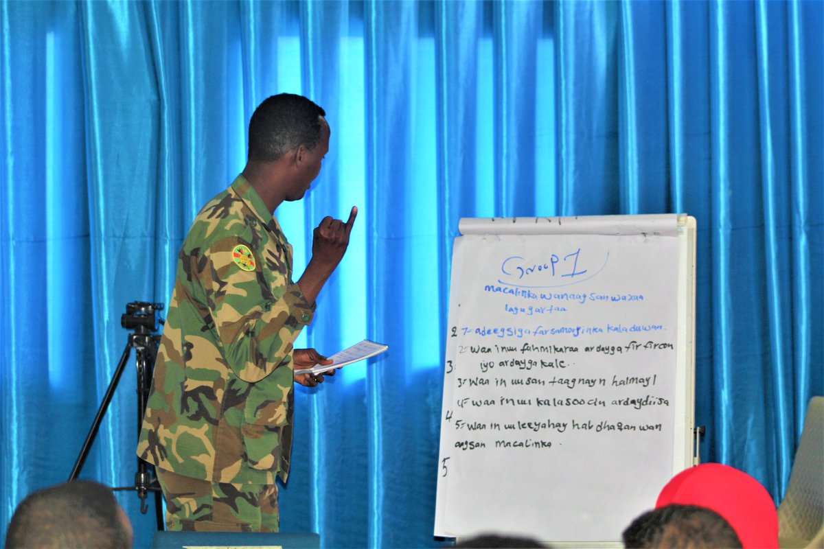 60thDivision's tweet photo. Officers and Deputy Officers of the 60th Division of the SNA today in Baidoa City were opened a training on the safety of children, and this training was organized by the Ministry of Defense of Somalia and the Somali National Army Command
@60thDivision 
@SNAForce https://t.co/tYBft8N0Cr