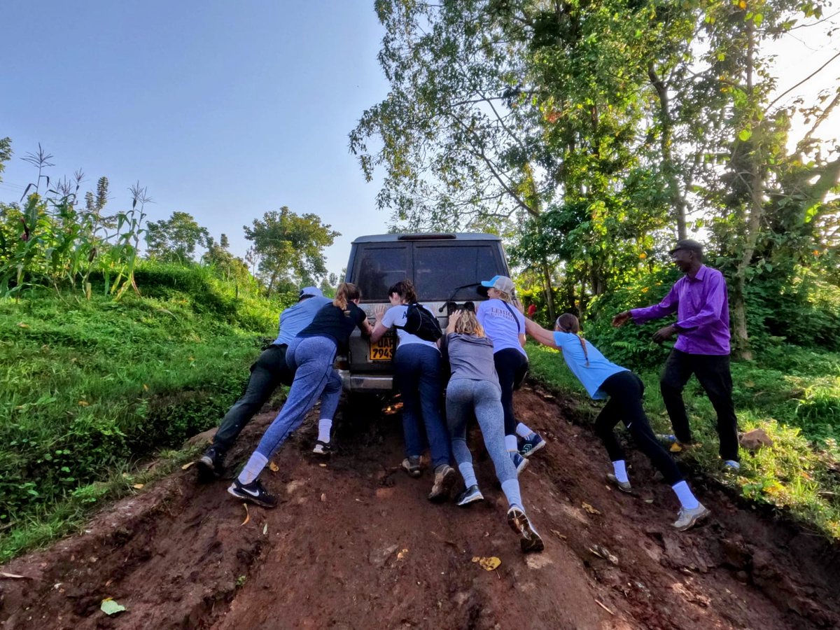 This is how <a href="/Lehigh_CAS/">Lehigh CAS</a> <a href="/LehighGSP/">Lehigh Global Studies Program</a> <a href="/lehighsoan/">Lehigh Sociology & Anthropology Department</a> <a href="/GlobalLehigh/">Global Lehigh</a> does teamwork on the Uganda Sustainable Livelihoods program. The early rainy season making muddy roads (likely due to the #ClimateCrisis) might slow us down, but never stops us. #LehighStrong