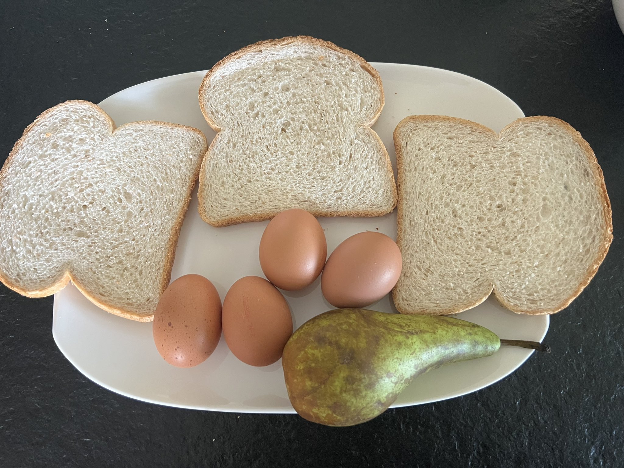 F0lEk6vWIAUIeZZ?format=jpg&name=large