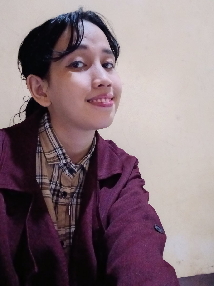unsasan30's tweet photo. sekali-kali keluar make up an gitu yaa https://t.co/TfMjfWc68M