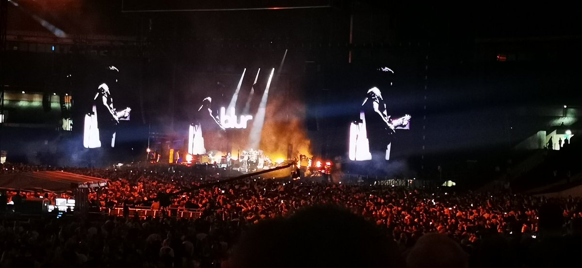 Had the best time last night! Love blur #blur #Wembley