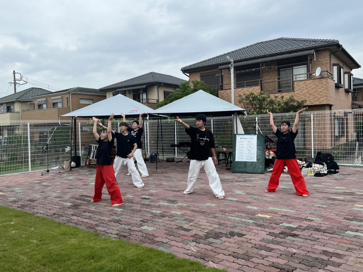 Officialmkarate's tweet photo. 2023.7.8 あま市
「防災広場川部完成記念イベント」
住宅地の中に建てられた避難所
その敷地の中で演武披露♪
たくさんの住民の方に見て頂きました♪ https://t.co/50aStlCjbV
