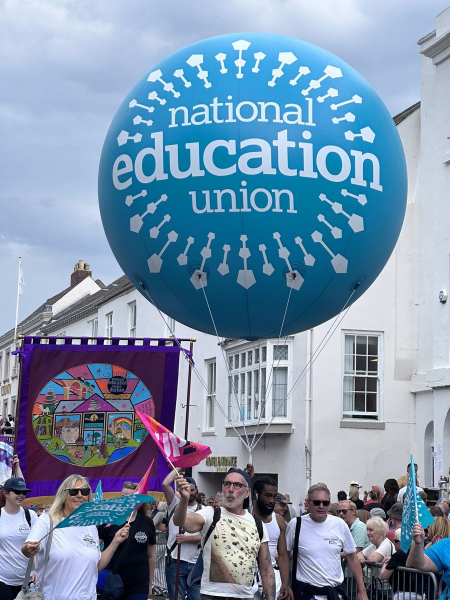 sylviamoo's tweet photo. Durham Miners’ Gala. Superb. https://t.co/ovYftF8BaQ