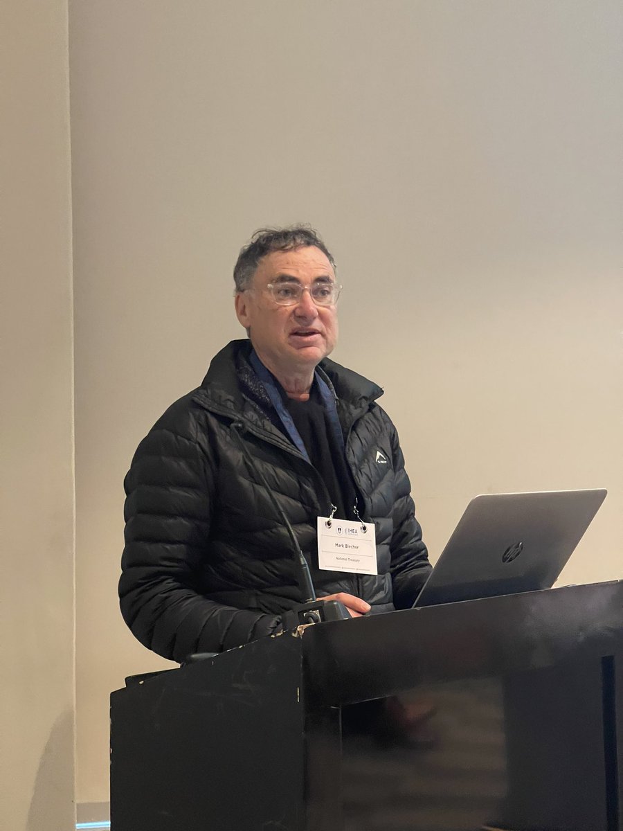 YessAManzano's tweet photo. Mark Blecher, South Africa Treasury, Cholera outbreaks in SA relate to water systems financing; thus, thinking about complex systems in health economics research is key. 
@NIHRglobal @UKinSouthAfrica @healtheconomics https://t.co/RvmAAxktys
