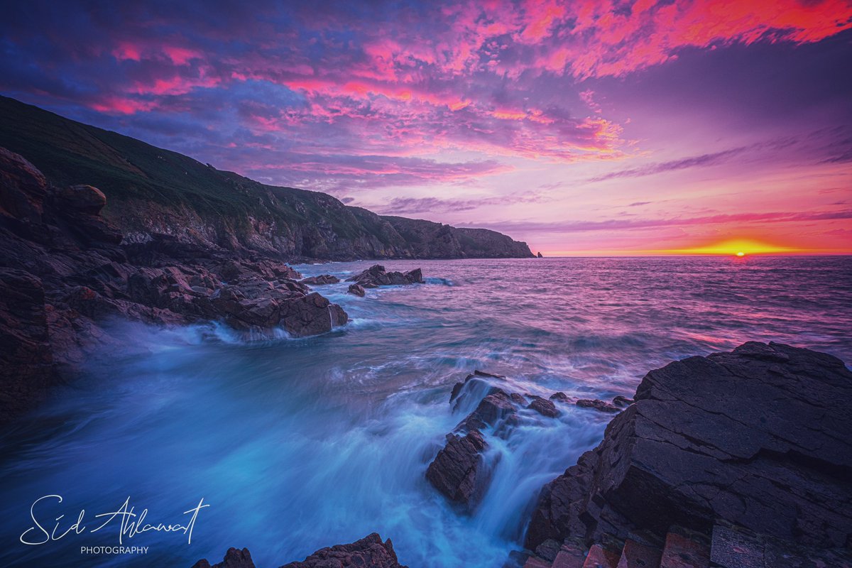 📸  R H Y T H M  of  P L E M O N T  🎶

#ethereal #jersey <a href="/VisitJerseyCI/">Visit Jersey</a> #theislandbreak #visitjerseyCI <a href="/BiarritzJersey/">Biarritz Hotel Jsy</a> <a href="/StBreladeJsy/">NOT IN USE ⛔️</a> #PoSB <a href="/StHelierJsy/">Parish of St Helier</a> @DiscoverJersey #JerseyCI <a href="/luxuryjersey/">Luxury Jersey</a> #FUJIFILMXH2 #fujifilm_xseries #sunsetphotography #channelislands <a href="/FujifilmUK/">FUJIFILM UK & Ireland</a>