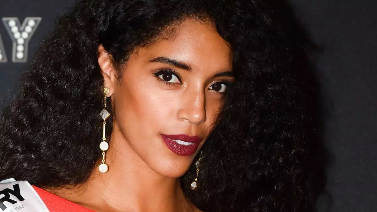 CarlaAntonelli's tweet photo. Athenea Pérez, aspirante española a Miss Universo: "Es inadmisible que haya un partido divulgando odio como si nada" (..) “La mayoría de los españoles no somos blancos con los ojos azules, si analizamos el ADN de aquellos que me han insultado seguramente vean que son mezcla de muchas partes del mundo y no pasa nada”, subraya la modelo https://t.co/mBEvURu61z vía @eldiariomurcia