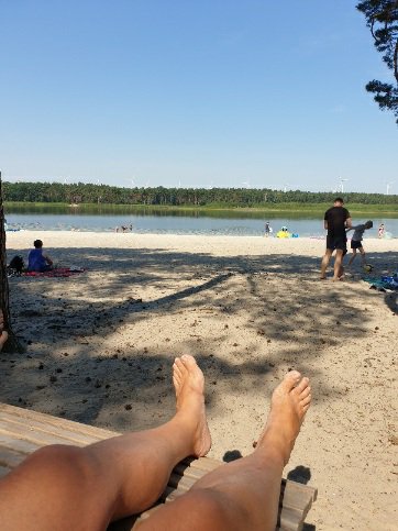 ElbflorenzTrade's tweet photo. so läßt sich die Hitze gut aushalten
#urlaub
#sonne
#brandenburgrockt
#sandstrand
#chillnamsee
#entspannen https://t.co/YTkWJcuZTH