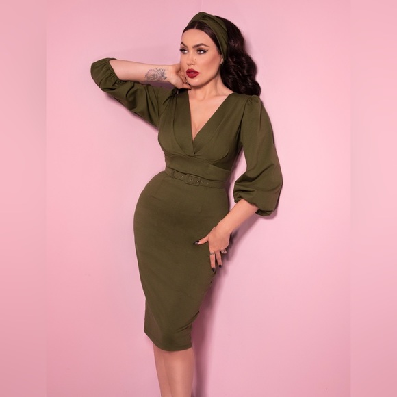 VanRubyRoxx's tweet photo. So good I had to share! Check out all the items I'm loving on @Poshmarkapp #poshmark #fashion #style #shopmycloset #vixenbymichelinepitt: https://t.co/YK5TPj7dL6 https://t.co/bJ4uDWpahx