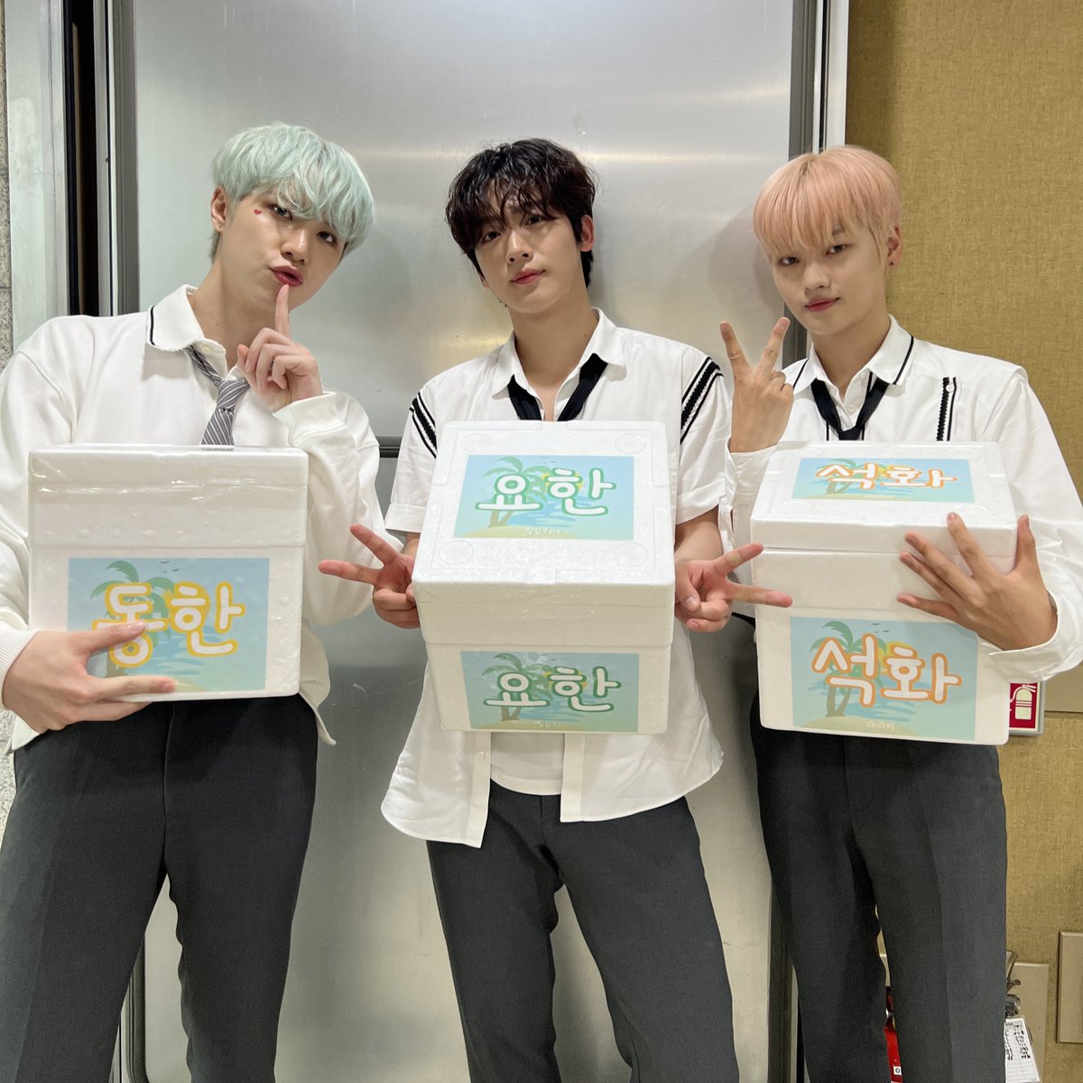 🩵💙💜

#위아이 #WEi 
#Eternally #질주 #OVERDRIVE