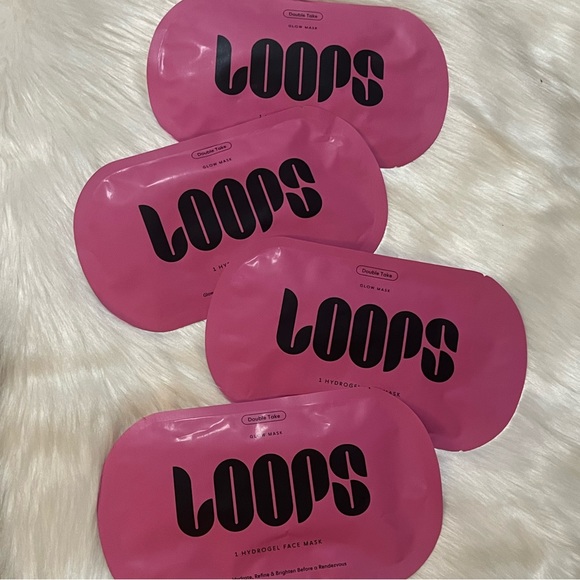 So good I had to share! Check out all the items I'm loving on <a href="/Poshmarkapp/">Poshmark</a> #poshmark #fashion #style #shopmycloset #pepsiwarnerbros #armaniexchange #sephora: posh.mk/19giQEuYhBb