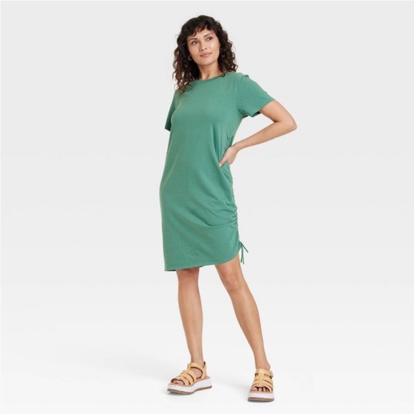LondonNWright's tweet photo. So good I had to share! Check out all the items I'm loving on @Poshmarkapp #poshmark #fashion #style #shopmycloset #universalthread: https://t.co/V1OdJpunYB https://t.co/ZgYtqDWmWw