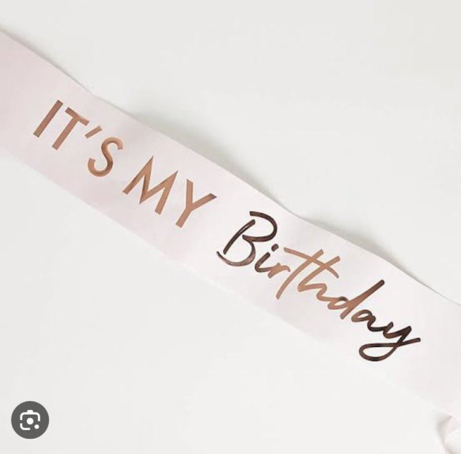 AmiableAlma's tweet photo. I woke up a year older, wiser, with so much zest geared up and charged for a most beautiful year in view. Please say a prayer for me 🙏🏼 World Alma Day 💕

#YvonneGodswill https://t.co/2iok0TbK1G