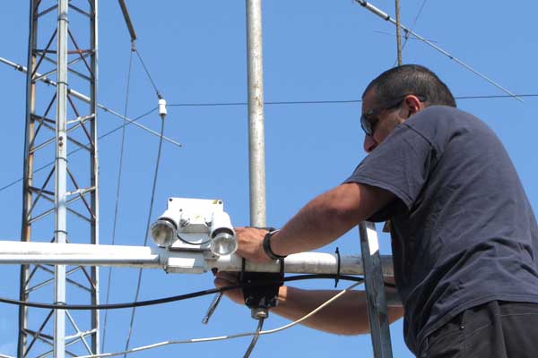 Took Friday afternoon off to test install Diamond dual-band antenna <a href="/richmond_arc/">RARC VE7RAR</a> station <a href="/gogcannery/">Gulf of Georgia Cannery Society</a> <a href="/Steveston/">Steveston</a> where radio net control ops was conducted last week <a href="/SalmonFest/">Steveston SalmonFest</a> parade. New install expected to produce better SWR than other 2 older existing VHF/UHF aerials.
