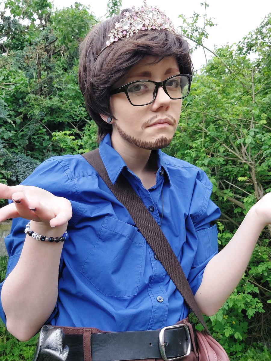 robin_dadokid's tweet photo. Sellout timer for my birthday! Hi, I'm 21 now!
I do cosplay and writing mostly atm ;)
Hermitcraft, Empires, Life Series etc.
RT to be a cool potato.
#hermittwt #esmptwt #traffictwt https://t.co/bdlIsUxghO