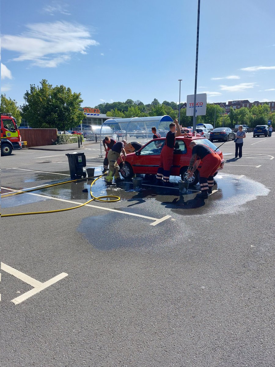 Martyn Field tweet media