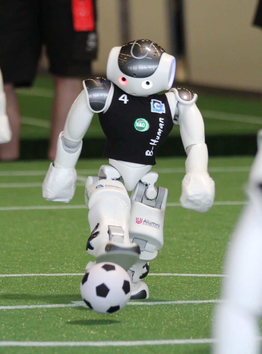 We will play the RoboCup Standard Platform League final against HTWK Robots! Watch live at 13:30 on field E: youtube.com/watch?v=5JhxYg… #RoboCup23 #robocup #robots #robotics #naorobot #unibremen #dfki #robocupspl