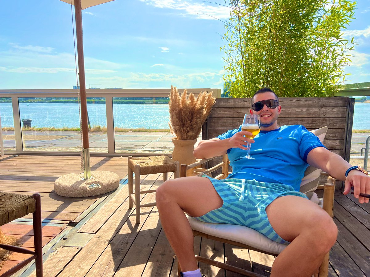 OnlyUmut's tweet image. Goedemorgen, mooie zondag iedereen 🍺