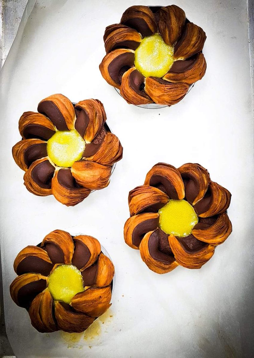 RNdagiji's tweet photo. Pastry sou chef 
Tel +256780237289 https://t.co/viFm9MNGdM