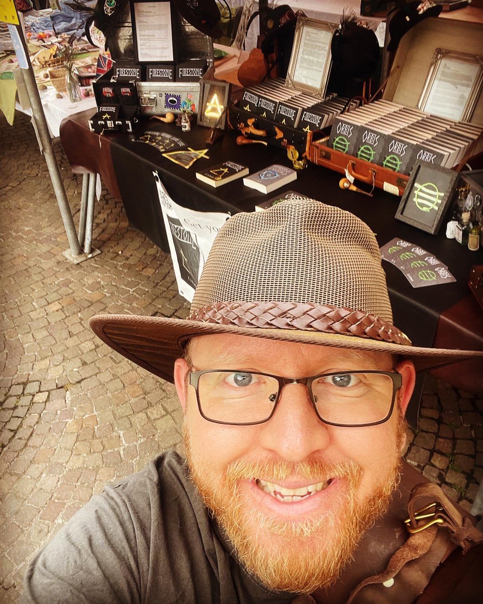 EAPurle's tweet photo. Day four, and the final day, at the @newarkbookfest. I even have Tempus out on show. Come down to the market square and look at the literature village, there’s lots to see.
https://t.co/ZsyGKTCsp4
#eapurle #loreoftellus #loreoftellusseries #booksbooksbooks📚 #ilovebooks https://t.co/MqJZBFQAKp