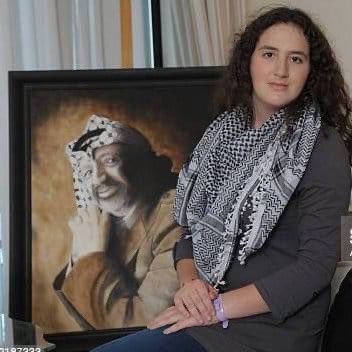 Zahoua daughter of Yassir Arafat, heir to an $8000 million fortune that was given to Arabs as 'humanitarian aid', 
owns an entire street in London, lives in a posh Parisian neighborhood &amp; speaks 4 languages but not Arabic. According to UNRWA she is a “Palestinian refugee”. 
Shame