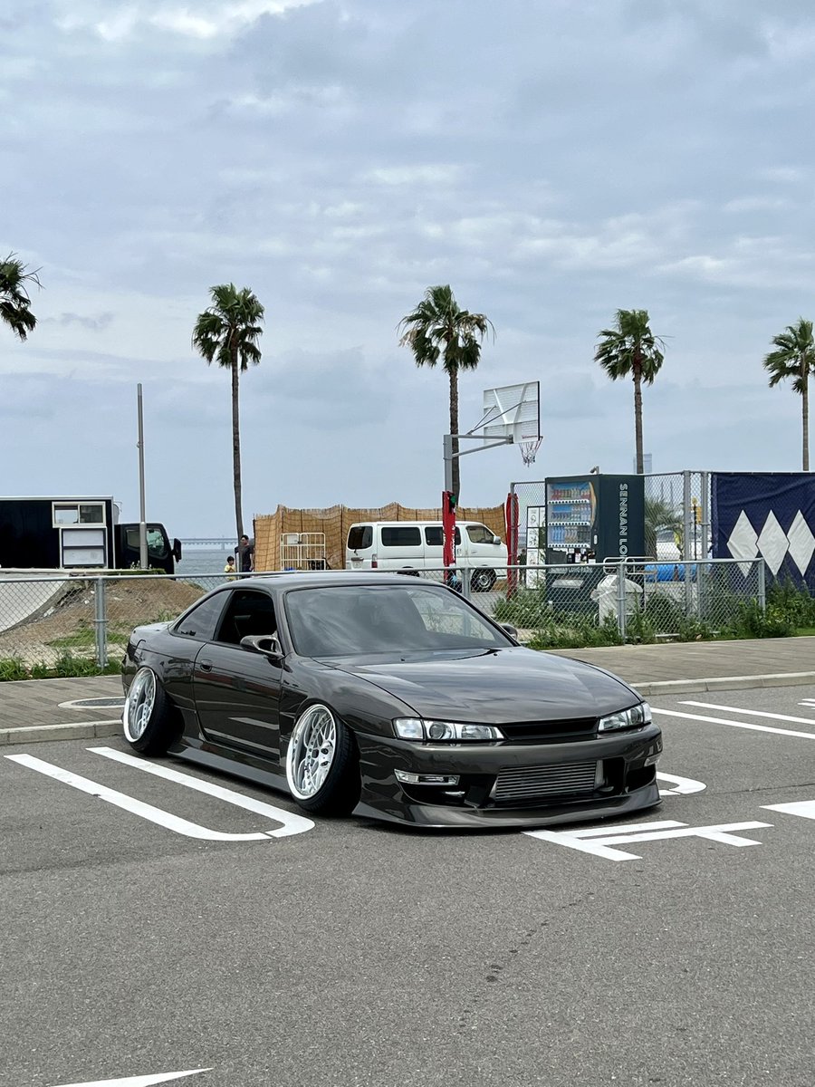 て tweet media