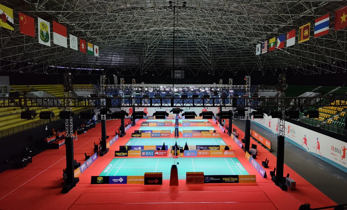 #Badminton Asia Junior Championship 2023. Wow! Just saw Indonesia's junior team dominate China 4-1. Girls Double match was my fav! Indonesian pair, despite being shorter, played brilliantly with killer dropshots against taller opponents. Such smart tactics! 🏸🔥