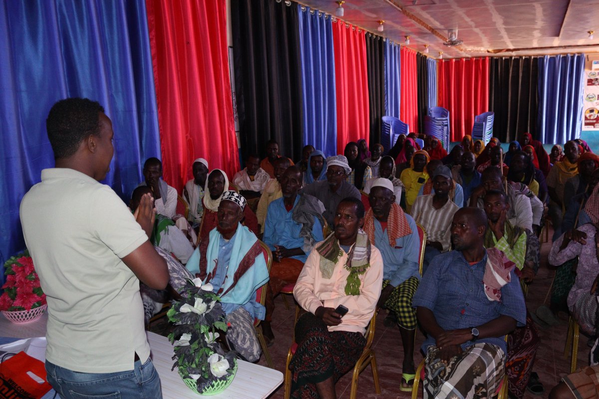 pasos_org's tweet photo. PASOS in partnership with @WVSomalia achieved to train 105 [villages relief committee] about accountability mechanism and how the project is designed to reduce the recent drought in Burhakaba. Thanks to @StartNetwork and @ARCapacity who funded this live save support project. https://t.co/LE9CmAGgfH