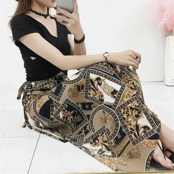 BlessedActivity's tweet photo. So good I had to share! Check out all the items I'm loving on @Poshmarkapp #poshmark #fashion #style #shopmycloset: https://t.co/rNwzVbDlB5 https://t.co/MFeIin4G5L