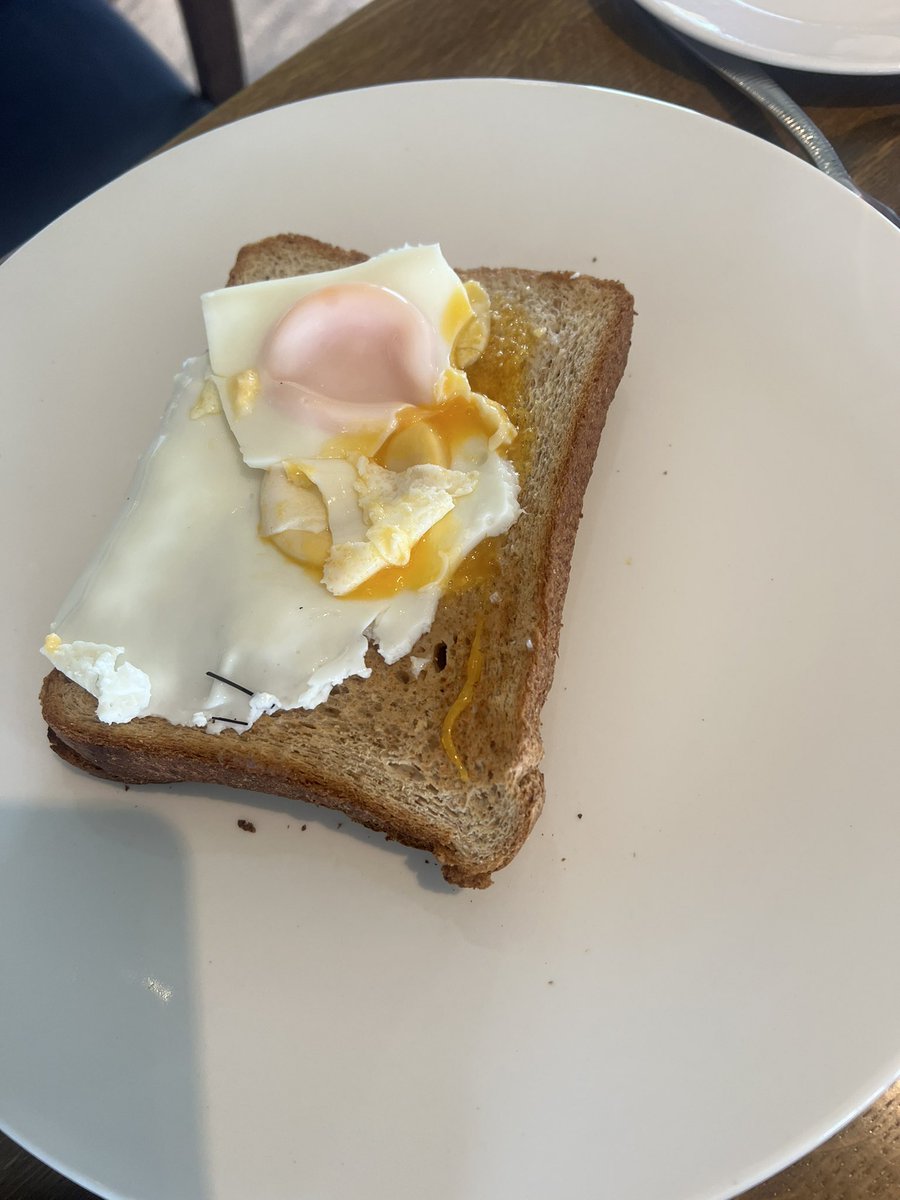 joebutch10's tweet photo. Poached eggs @FairmontHotels in St Andrews. Fuck me what a joke of a place https://t.co/LGvkqSWMxu